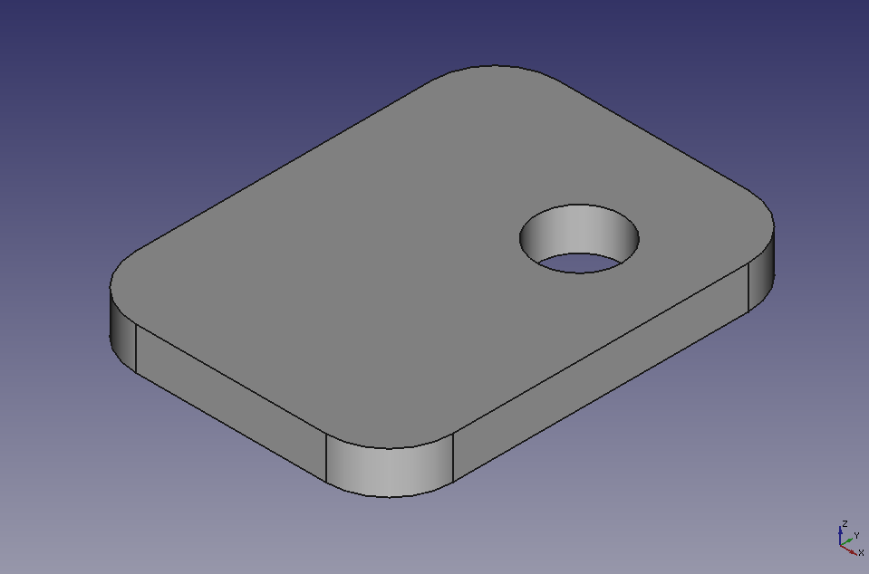 لوحة في FreeCAD بثقب دائري نافذ وزوايا عمودية مدوّرة